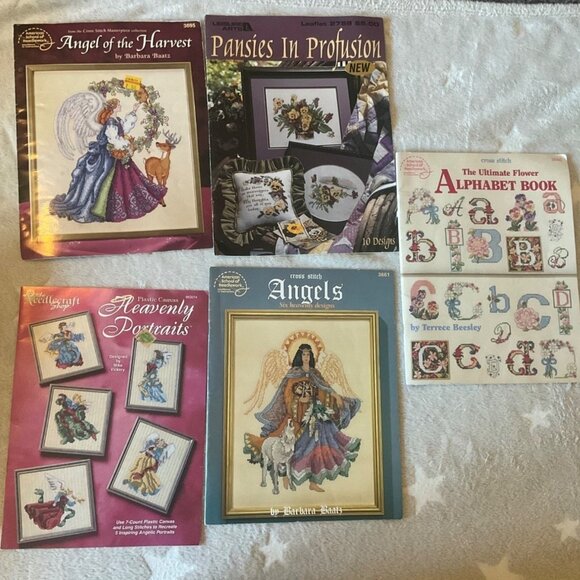 VTG Huge Lot Of Cross-Stitch Needlepoint*Open*Kits and Materials Patterns*READ - Picture 14 of 16